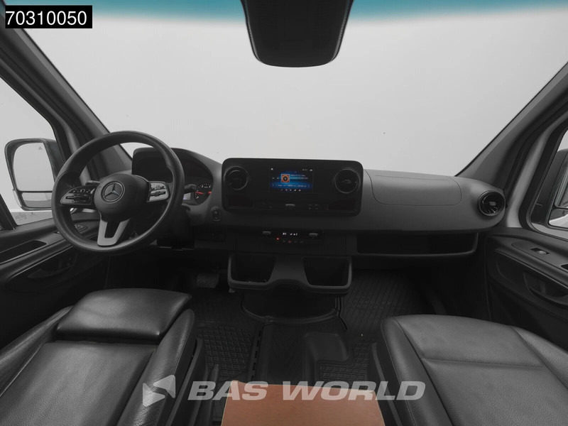 Mercedes-Benz Sprinter 514 CDI Dubbellucht Automaat L2H2 Trekhaak Airco Cruise Camera MBUX CarPlay Werkplaatsinrichting Euro6 L2 Airco Trekhaak Cruise - Panel van: picture 3 Mercedes-Benz Sprinter 514 CDI Dubbellucht Automaat L2H2 Trekhaak Airco Cruise Camera MBUX CarPlay Werkplaatsinrichting Euro6 L2 Airco Trekhaak Cruise - Panel van: picture 3