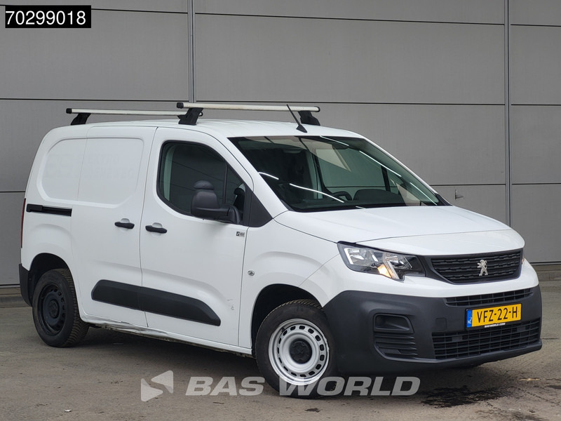 Peugeot Partner 80PK L1H1 Trekhaak Imperiaal Airco Parkeersensoren APK 08-2026 Euro6 L1 Kompakt Airco Trekhaak - Small van: picture 3 Peugeot Partner 80PK L1H1 Trekhaak Imperiaal Airco Parkeersensoren APK 08-2026 Euro6 L1 Kompakt Airco Trekhaak - Small van: picture 3