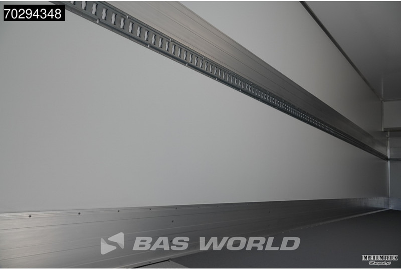 MAN TGX 26.520 TGX 6X2 Thermo King T-1000 R Automatic Lift-Steering Axle Euro 6 - Refrigerator truck: picture 5 MAN TGX 26.520 TGX 6X2 Thermo King T-1000 R Automatic Lift-Steering Axle Euro 6 - Refrigerator truck: picture 5