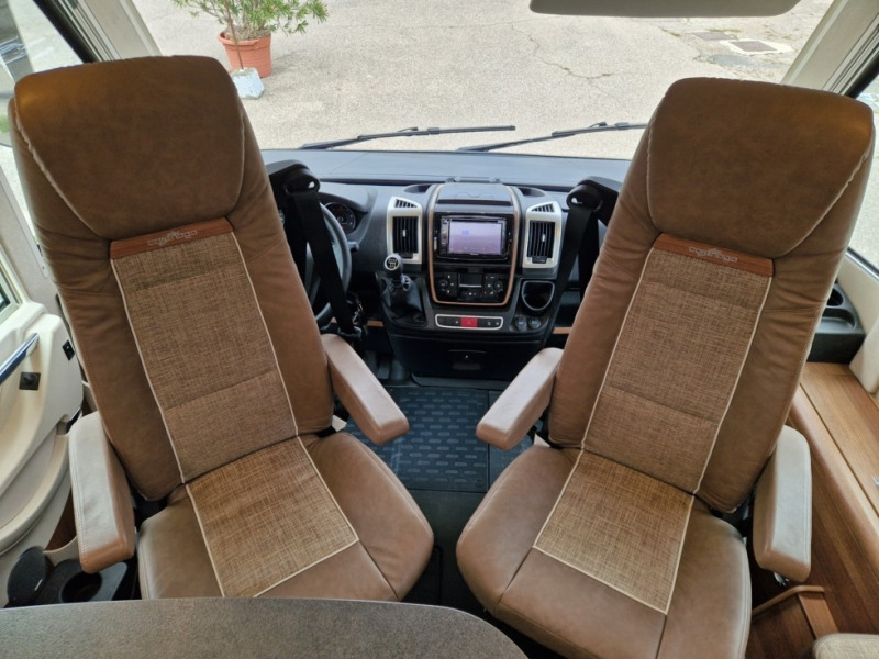 Carthago C-Tourer I 144 QB - Integrated motorhome: picture 5 Carthago C-Tourer I 144 QB - Integrated motorhome: picture 5