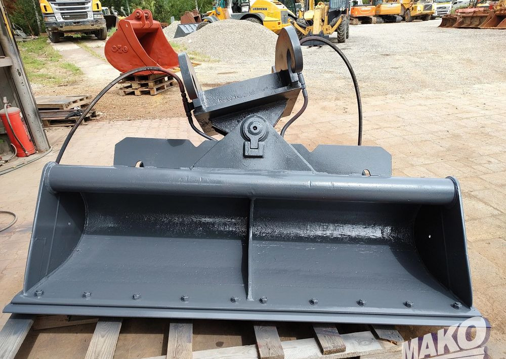 Łyżka 200cm skarpowa hydrauliczna Verachtert CW30S CW40S CW20S - Attachment for Construction machinery: picture 2 Łyżka 200cm skarpowa hydrauliczna Verachtert CW30S CW40S CW20S - Attachment for Construction machinery: picture 2
