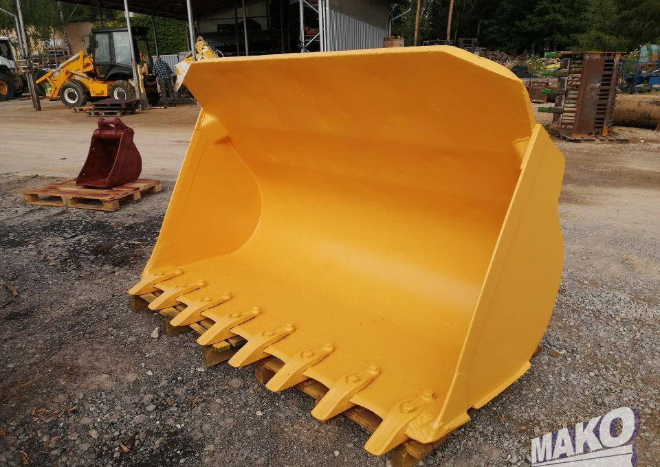 Łyżka 215cm do ładowarki 2m³ - Attachment for Construction machinery: picture 1 Łyżka 215cm do ładowarki 2m³ - Attachment for Construction machinery: picture 1