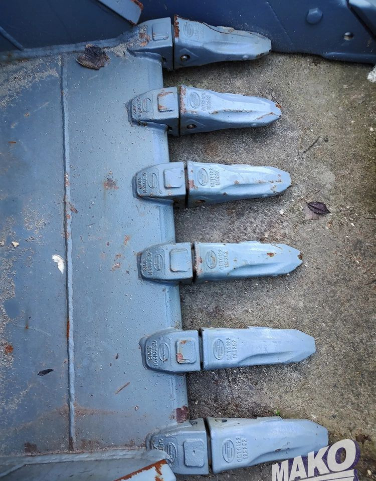 NOWA Łyżka Strickland 90cm do koparki Miller fi 45 (nieużywana) - Excavator bucket: picture 4 NOWA Łyżka Strickland 90cm do koparki Miller fi 45 (nieużywana) - Excavator bucket: picture 4