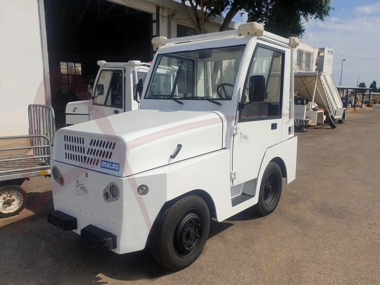 MULAG COMET 3 - Baggage tractor: picture 2 MULAG COMET 3 - Baggage tractor: picture 2