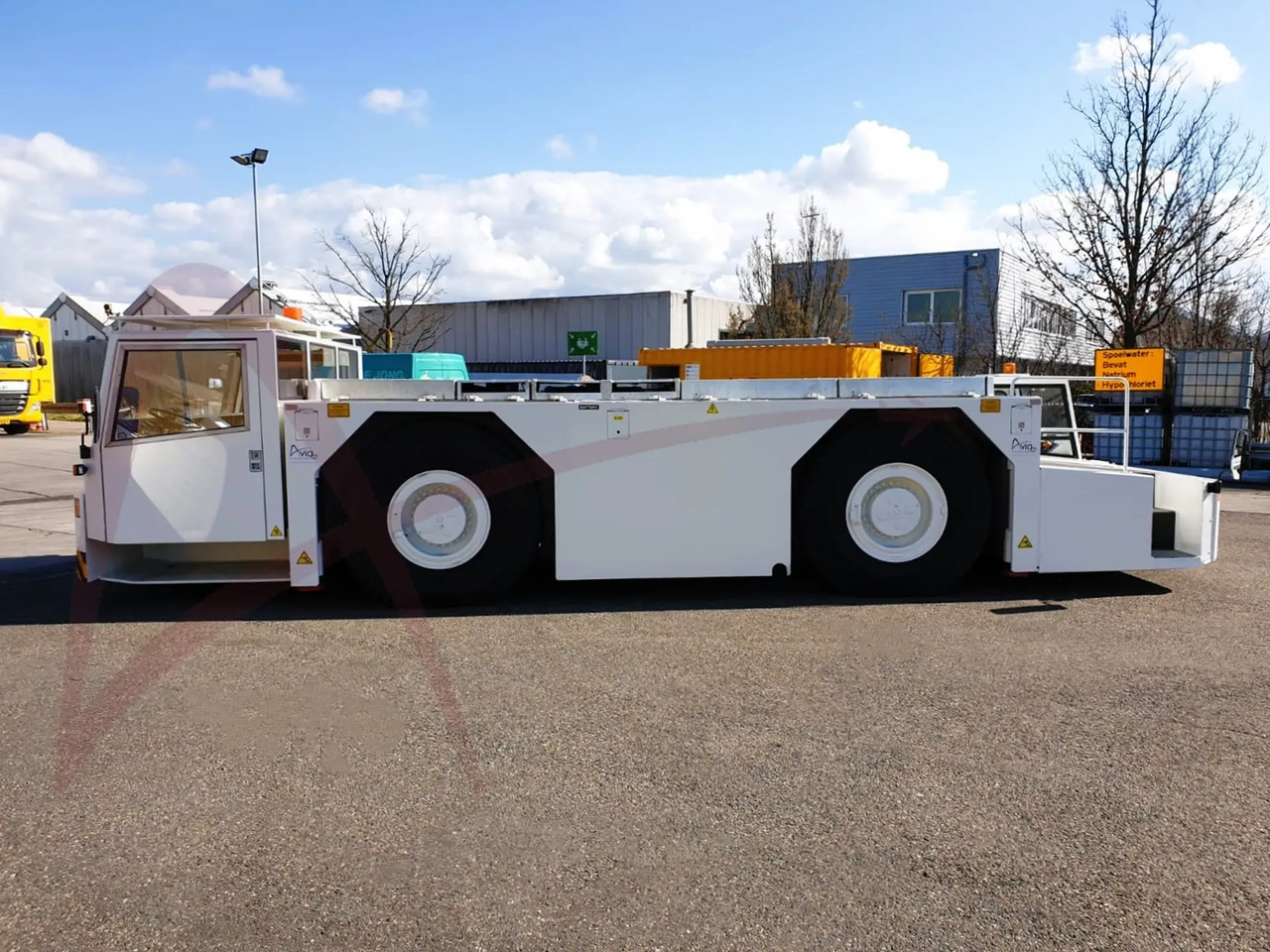 SCHOPF F396 - Pushback tractor: picture 4 SCHOPF F396 - Pushback tractor: picture 4