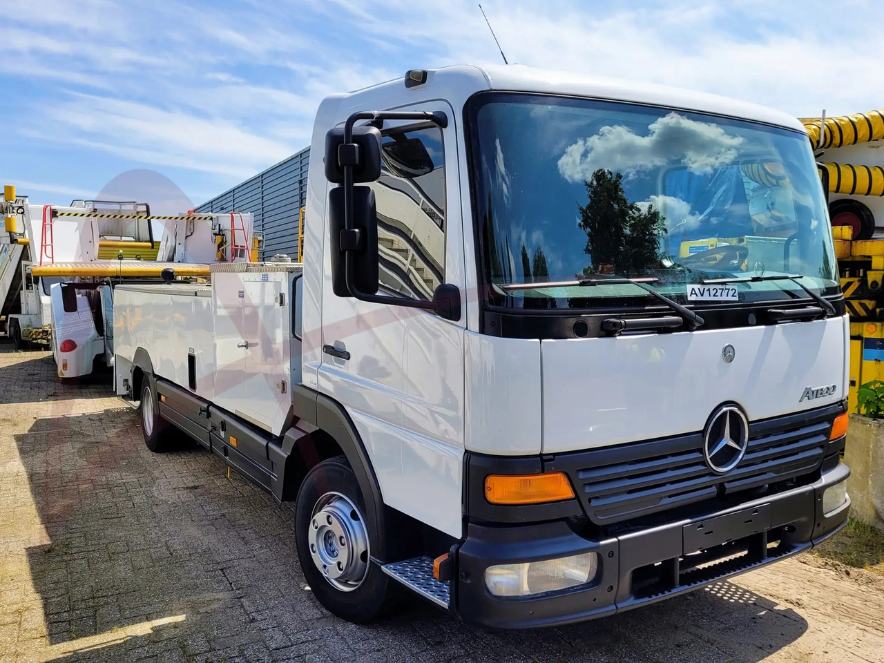 SCHRADER FAK 3.0/1.0/0.1 - Lavatory service truck: picture 3 SCHRADER FAK 3.0/1.0/0.1 - Lavatory service truck: picture 3