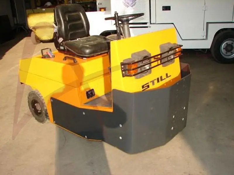 STILL R06 - Baggage tractor: picture 1 STILL R06 - Baggage tractor: picture 1