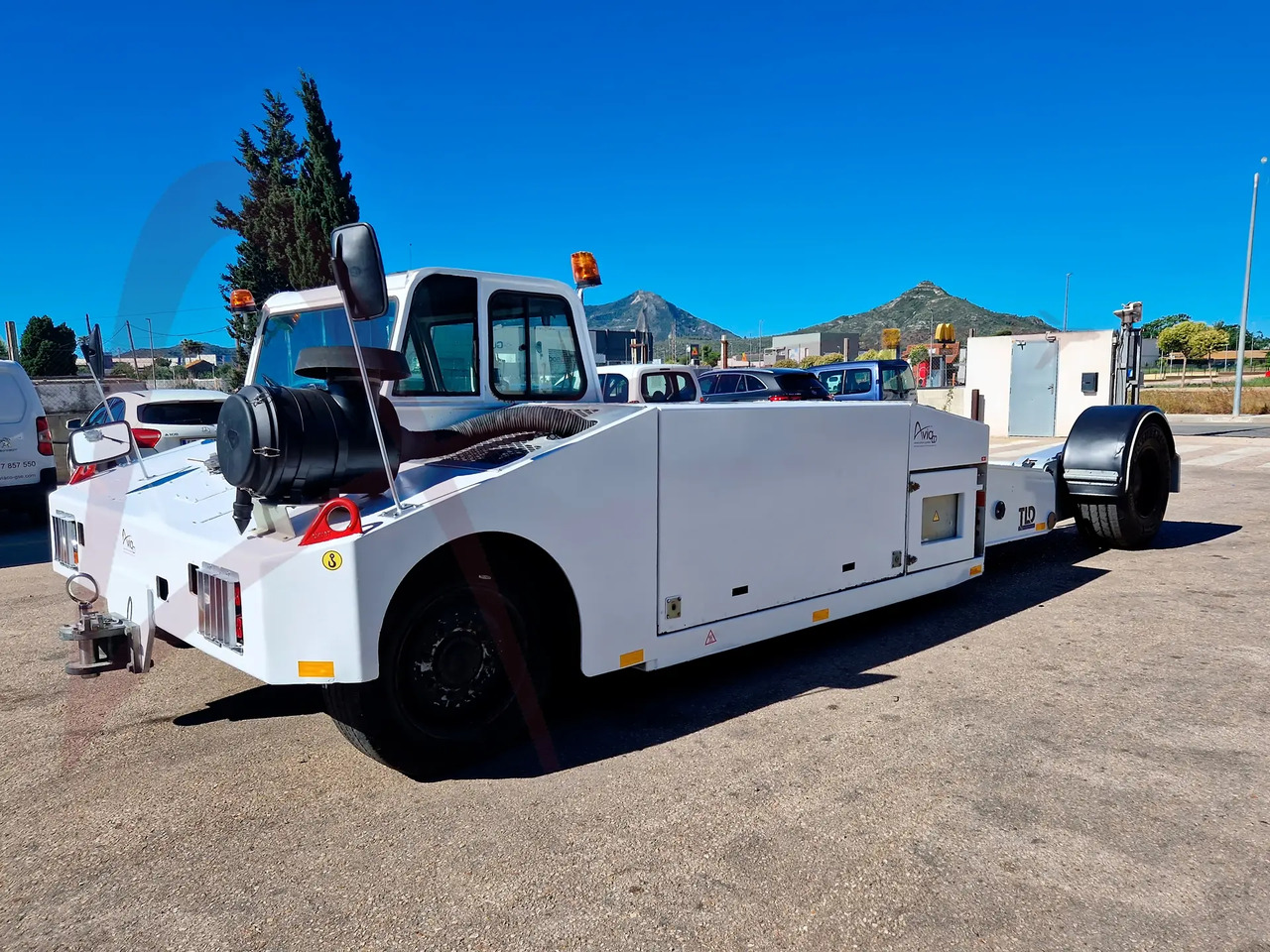 TLD TPX-200-S - Pushback tractor: picture 2 TLD TPX-200-S - Pushback tractor: picture 2