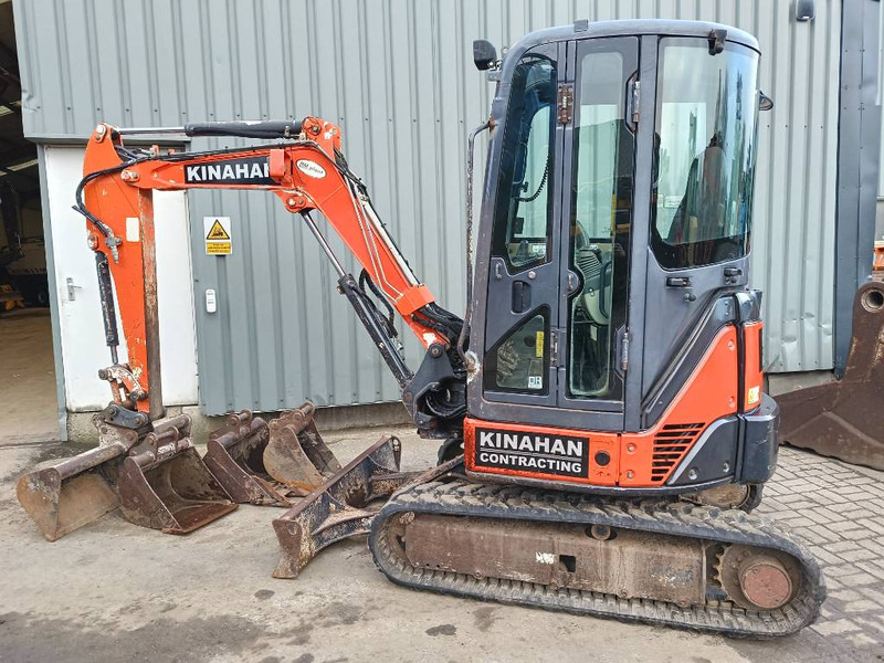 Hitachi ZX 29 U-3 CLR 2,9ton excavator bagger graafmachine - Mini excavator: picture 1 Hitachi ZX 29 U-3 CLR 2,9ton excavator bagger graafmachine - Mini excavator: picture 1