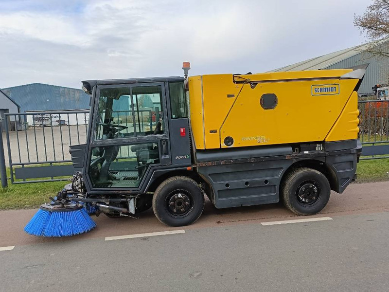 Schmidt Compact 200 swingo 200 veegmachine brush - Road sweeper: picture 2 Schmidt Compact 200 swingo 200 veegmachine brush - Road sweeper: picture 2