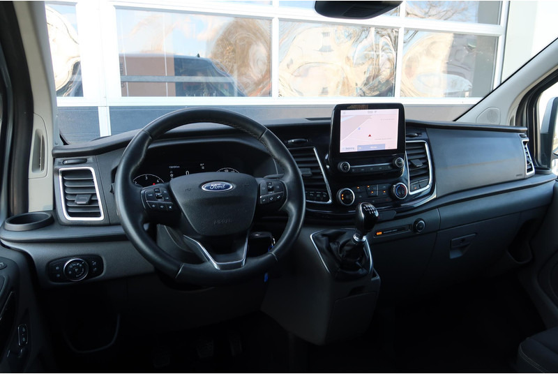Ford Transit Custom 300 2.0 TDCI L1H1 Limited DC AUT/ LED/ CAMERA/ 2X DEUR/ CRUISE/ AIRCO/ TREKHAAK - Small van, Combi van: picture 2 Ford Transit Custom 300 2.0 TDCI L1H1 Limited DC AUT/ LED/ CAMERA/ 2X DEUR/ CRUISE/ AIRCO/ TREKHAAK - Small van, Combi van: picture 2