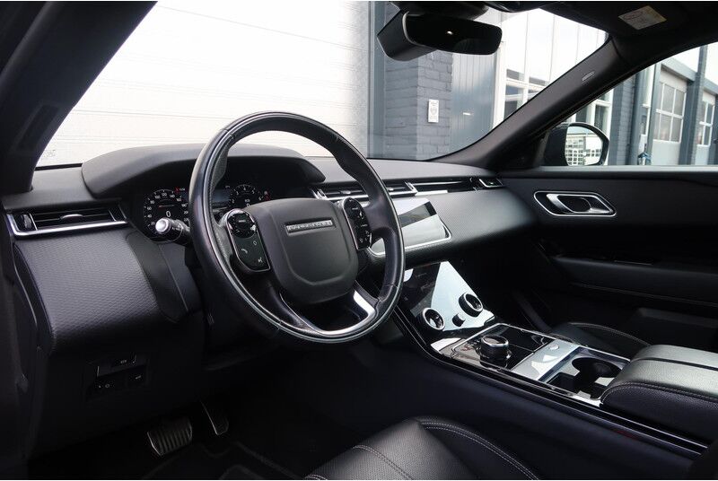 Land Rover Range Rover Velar 2.0 I4 Turbo AWD R-Dynamic P300S HSE PANO/ LED/ MEMORY/ CAMERA/ ACC/ KEYLESS/ TREKHAAK - SUV: picture 3 Land Rover Range Rover Velar 2.0 I4 Turbo AWD R-Dynamic P300S HSE PANO/ LED/ MEMORY/ CAMERA/ ACC/ KEYLESS/ TREKHAAK - SUV: picture 3
