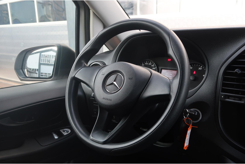 Mercedes-Benz Vito 111 CDI Lang AIRCO/ CRUISE/ TREKHAAK - Small van: picture 5 Mercedes-Benz Vito 111 CDI Lang AIRCO/ CRUISE/ TREKHAAK - Small van: picture 5