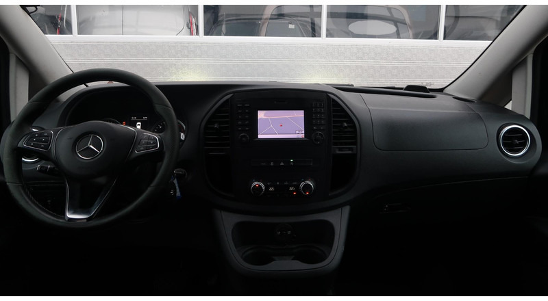 Mercedes-Benz Vito 119 CDI Extra Lang DC AUT/ LED/ CAMERA/ 2X SCHUIF/ CRUISE/ NAVI/ CLIMA/ LEDER/ TREKHAAK - Small van, Combi van: picture 5 Mercedes-Benz Vito 119 CDI Extra Lang DC AUT/ LED/ CAMERA/ 2X SCHUIF/ CRUISE/ NAVI/ CLIMA/ LEDER/ TREKHAAK - Small van, Combi van: picture 5