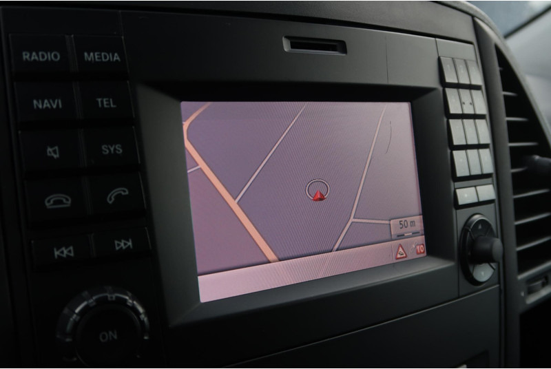 Mercedes-Benz Vito 119 CDI Lang DC/ LED/ CAM/ 2X SCHUIFDEUR/ STOELVERW/ CRUISE/ ETC. - Small van, Combi van: picture 5 Mercedes-Benz Vito 119 CDI Lang DC/ LED/ CAM/ 2X SCHUIFDEUR/ STOELVERW/ CRUISE/ ETC. - Small van, Combi van: picture 5