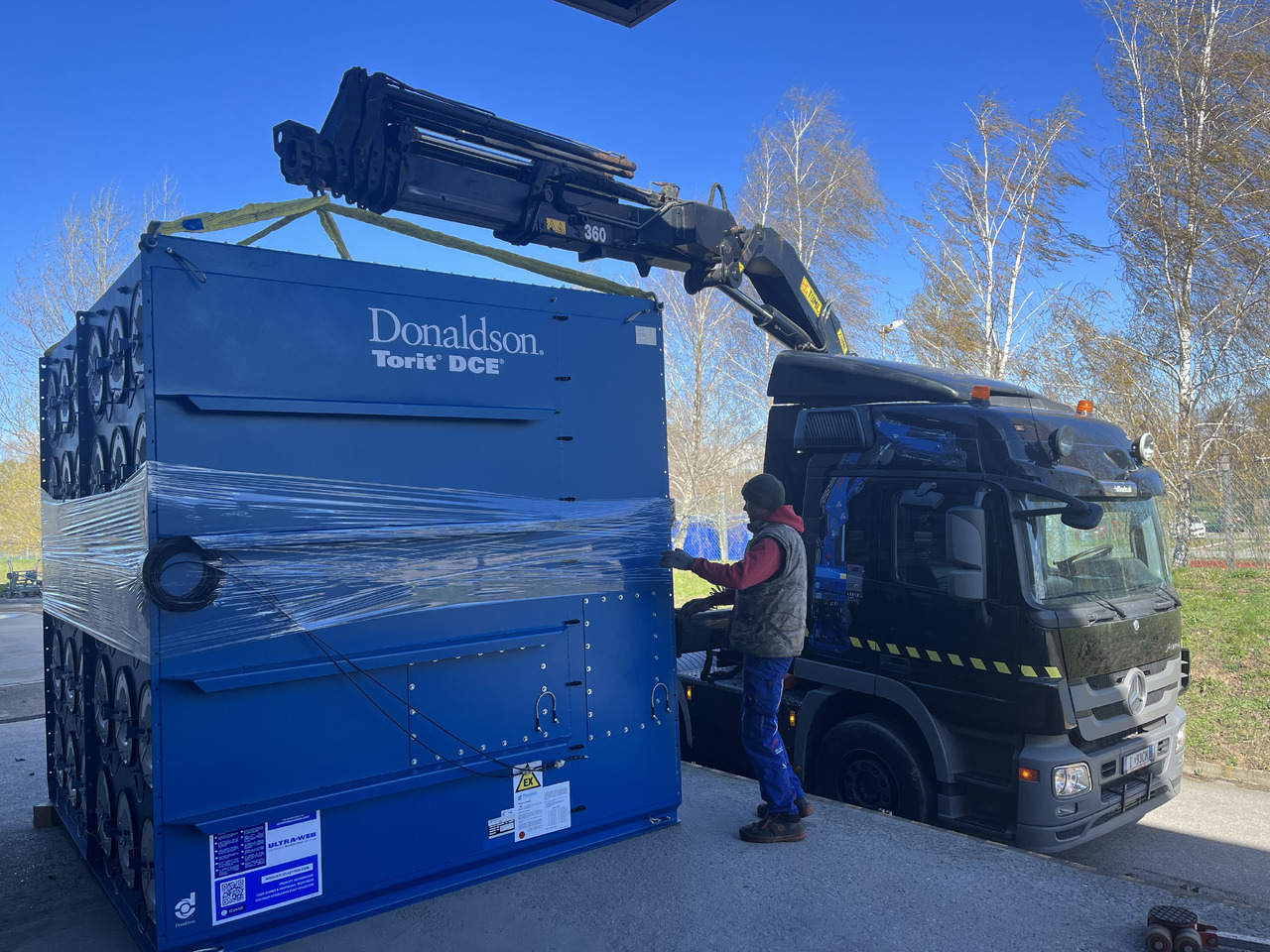 MERCEDES-BENZ 2548 6X2 TOIMIL CRANE 36T ORIG.204.000km! leasing MERCEDES-BENZ 2548 6X2 TOIMIL CRANE 36T ORIG.204.000km!: picture 9 MERCEDES-BENZ 2548 6X2 TOIMIL CRANE 36T ORIG.204.000km! leasing MERCEDES-BENZ 2548 6X2 TOIMIL CRANE 36T ORIG.204.000km!: picture 9