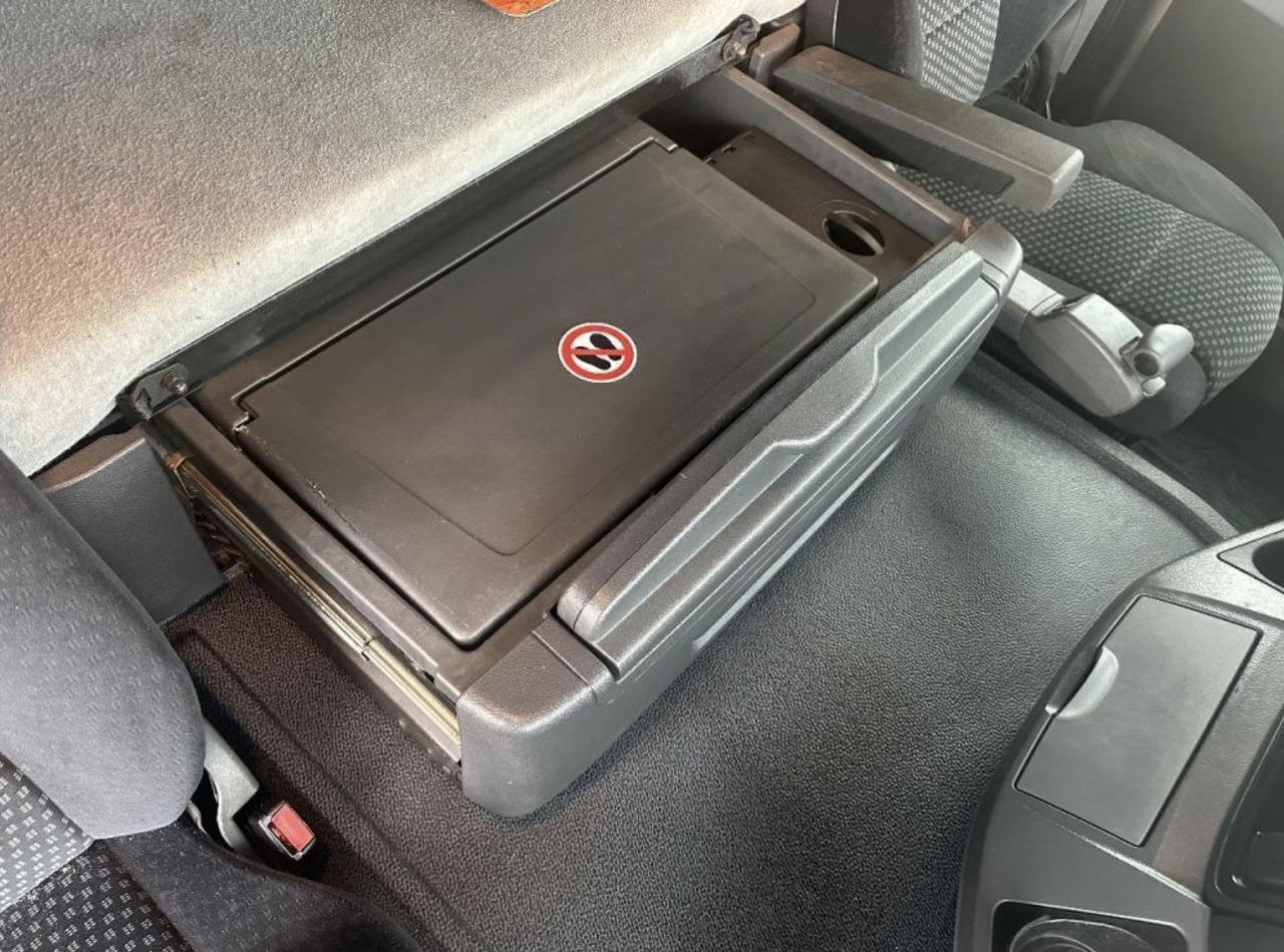 MERCEDES-BENZ 2548 6X2 TOIMIL CRANE 36T ORIG.204.000km! leasing MERCEDES-BENZ 2548 6X2 TOIMIL CRANE 36T ORIG.204.000km!: picture 15 MERCEDES-BENZ 2548 6X2 TOIMIL CRANE 36T ORIG.204.000km! leasing MERCEDES-BENZ 2548 6X2 TOIMIL CRANE 36T ORIG.204.000km!: picture 15