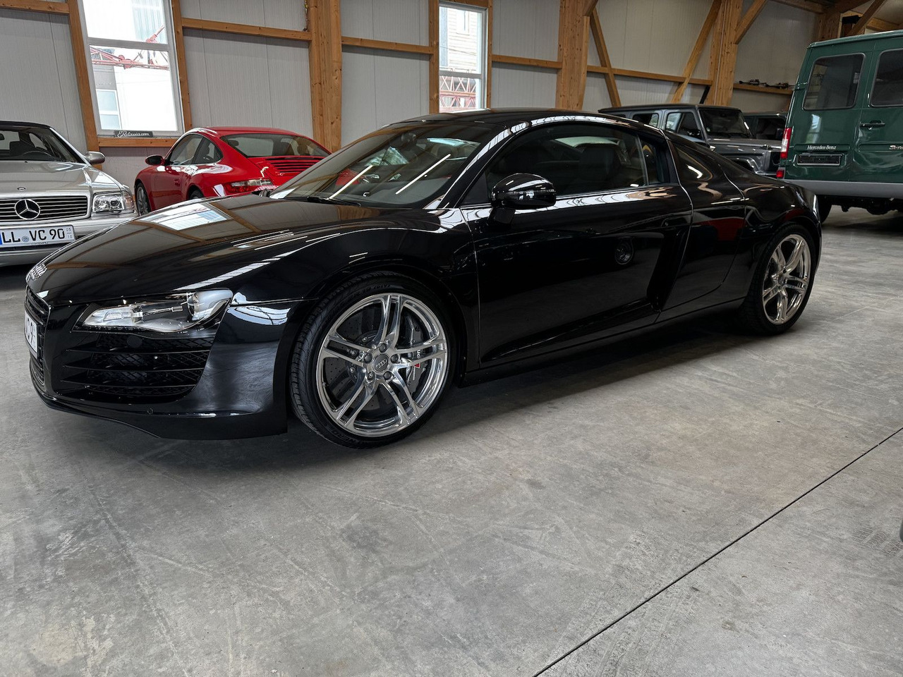 Audi R8 4.2 FSI V8 quattro Coupé - Car: picture 2 Audi R8 4.2 FSI V8 quattro Coupé - Car: picture 2