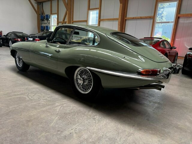 JAGUAR E-Type 4.2 Litre Series 1.5 FHC makellos... - Car: picture 2 JAGUAR E-Type 4.2 Litre Series 1.5 FHC makellos... - Car: picture 2