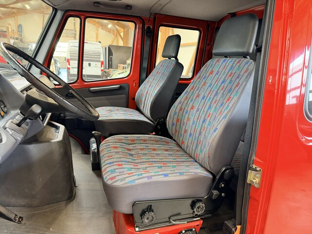 MERCEDES-BENZ T1 310 Bremer Doka perfekt!... - Closed box van, Municipal/ Special vehicle: picture 3 MERCEDES-BENZ T1 310 Bremer Doka perfekt!... - Closed box van, Municipal/ Special vehicle: picture 3