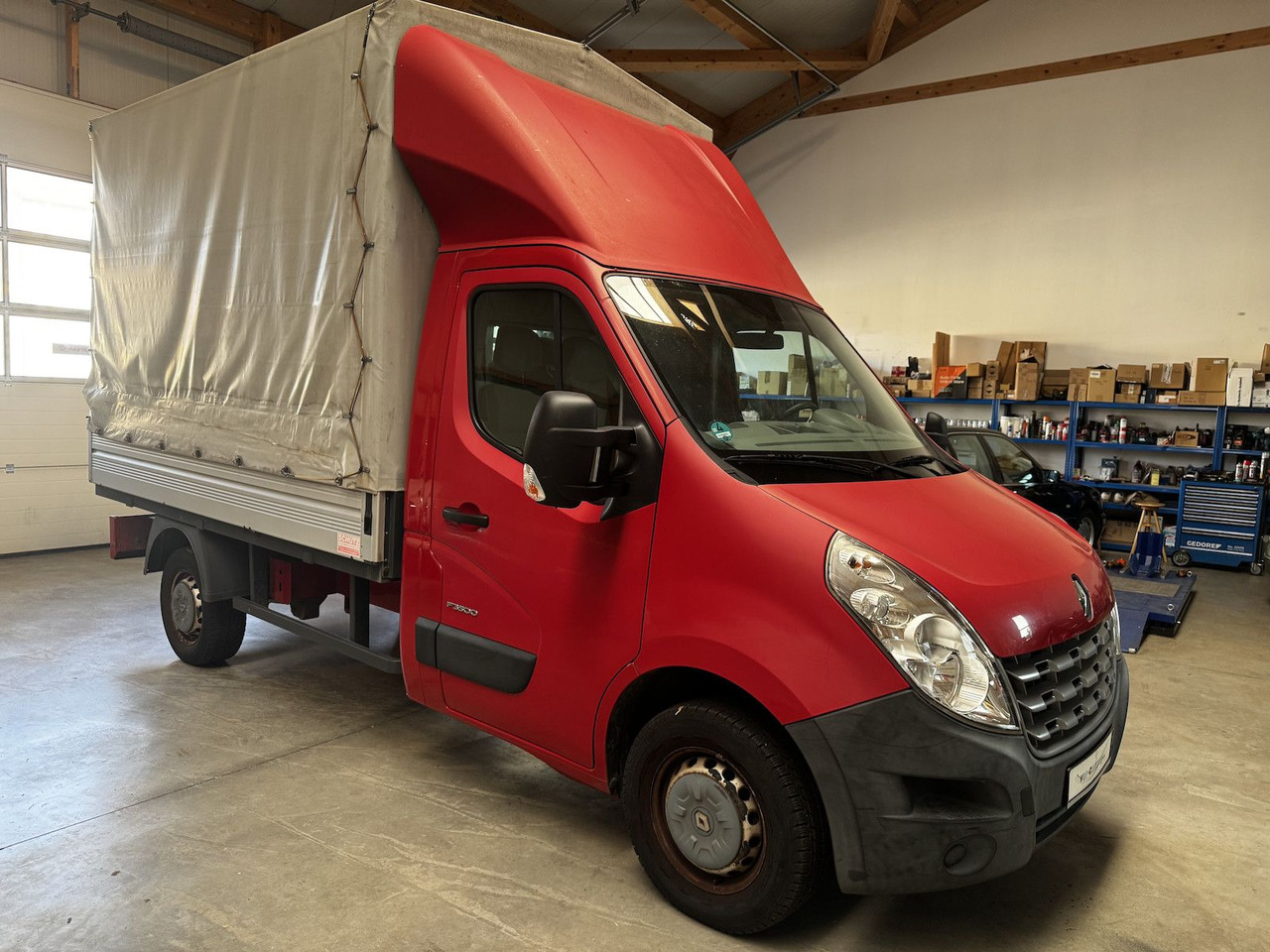 Renault Master 2.3 HDI L2 Pritsche Plane - Curtain side van: picture 1 Renault Master 2.3 HDI L2 Pritsche Plane - Curtain side van: picture 1