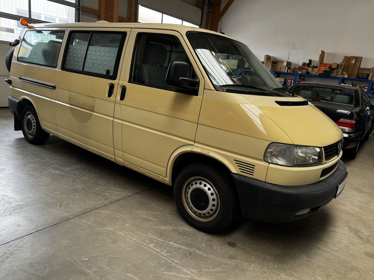 Volkswagen T4 2.5 TDI Syncro 4x4 lang 1. Hand! - Panel van: picture 4 Volkswagen T4 2.5 TDI Syncro 4x4 lang 1. Hand! - Panel van: picture 4