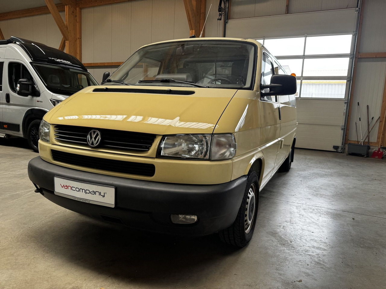 Volkswagen T4 2.5 TDI Syncro 4x4 lang 1. Hand! - Passenger van: picture 1 Volkswagen T4 2.5 TDI Syncro 4x4 lang 1. Hand! - Passenger van: picture 1