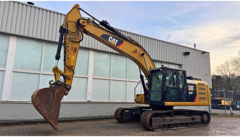 Cat 323 F L 2017 - Crawler excavator: picture 1 Cat 323 F L 2017 - Crawler excavator: picture 1