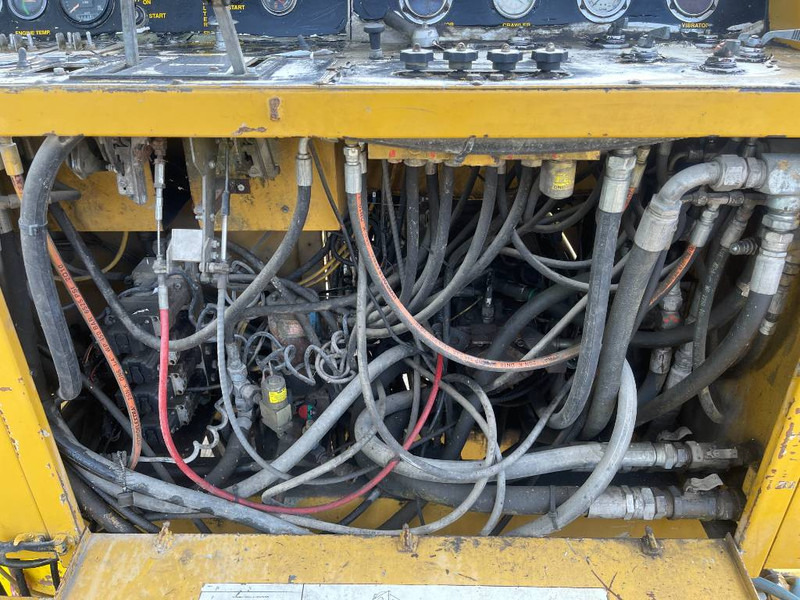 Asphalt paver POWER CURBER 5700  4253 h: picture 12