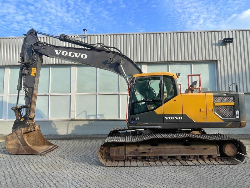 Volvo EC 220 EL 2016 TOPCON 3D GPS - Crawler excavator: picture 2 Volvo EC 220 EL 2016 TOPCON 3D GPS - Crawler excavator: picture 2