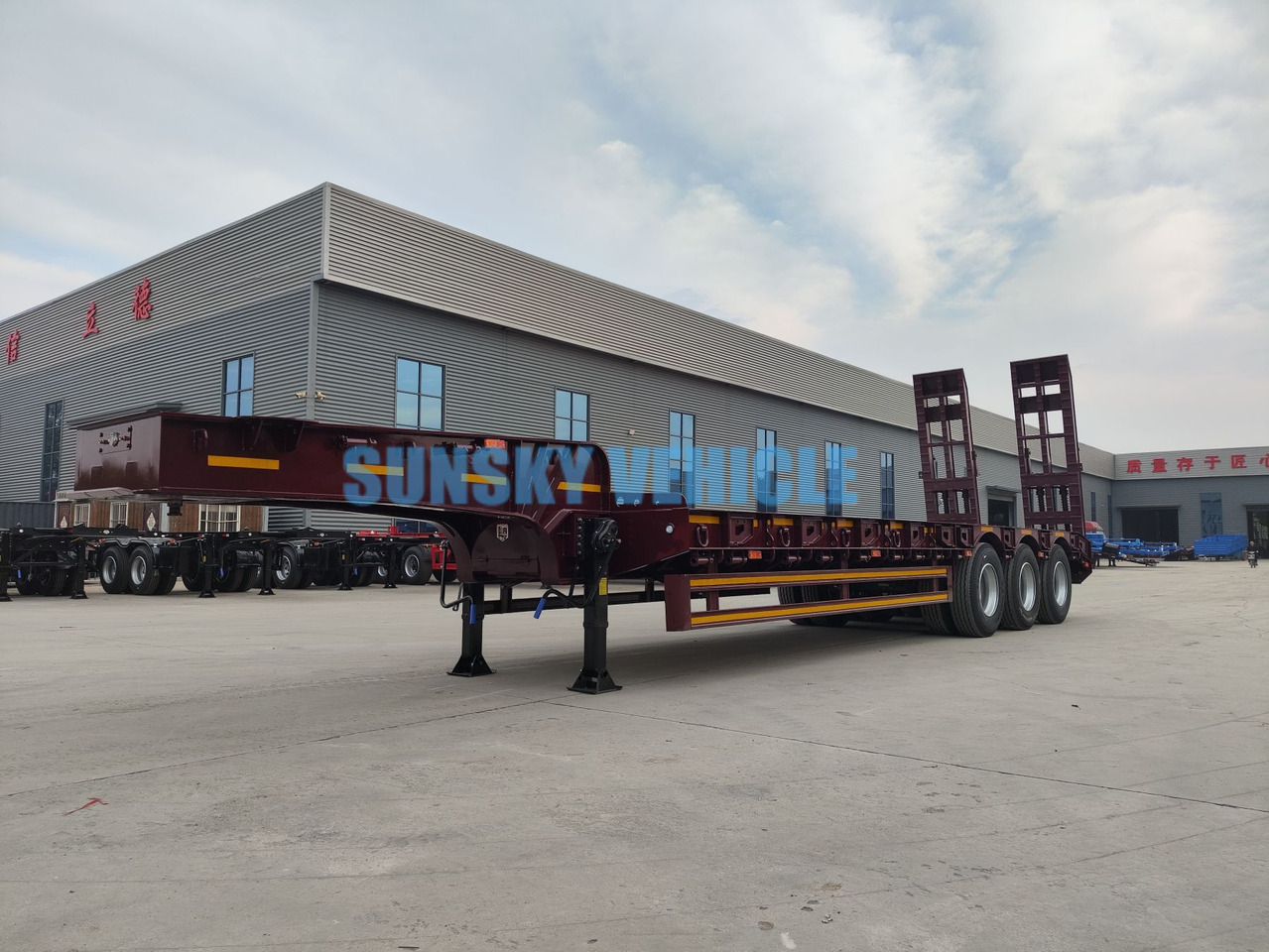 New Low loader semi-trailer for transportation of heavy machinery SUNSKY 30Ton lowbed trailer: picture 14