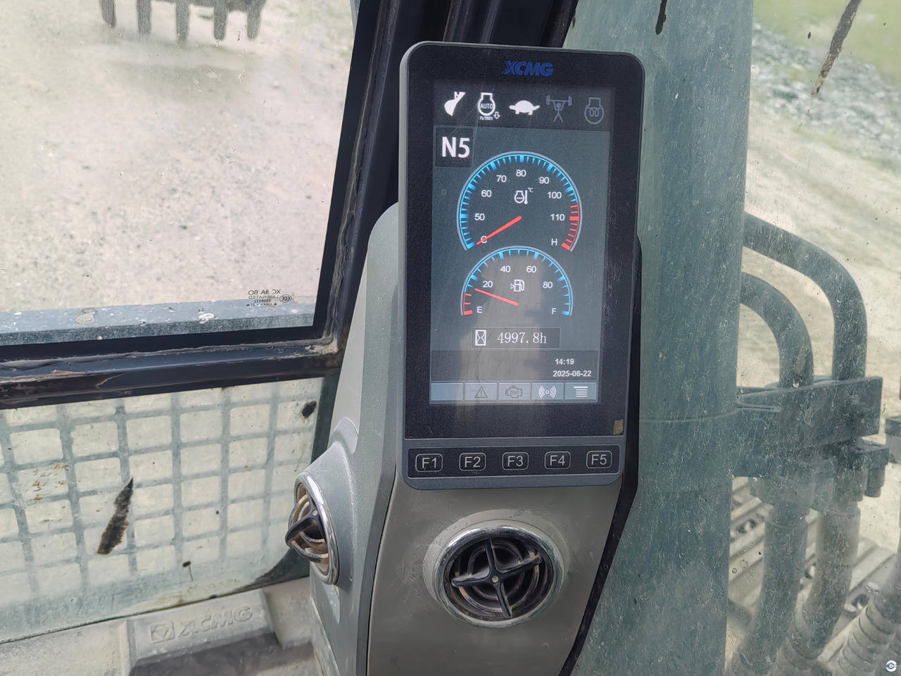 XCMG 2021 used XE335DK 33ton hydraulic excavator in good condition - Crawler excavator: picture 2 XCMG 2021 used XE335DK 33ton hydraulic excavator in good condition - Crawler excavator: picture 2