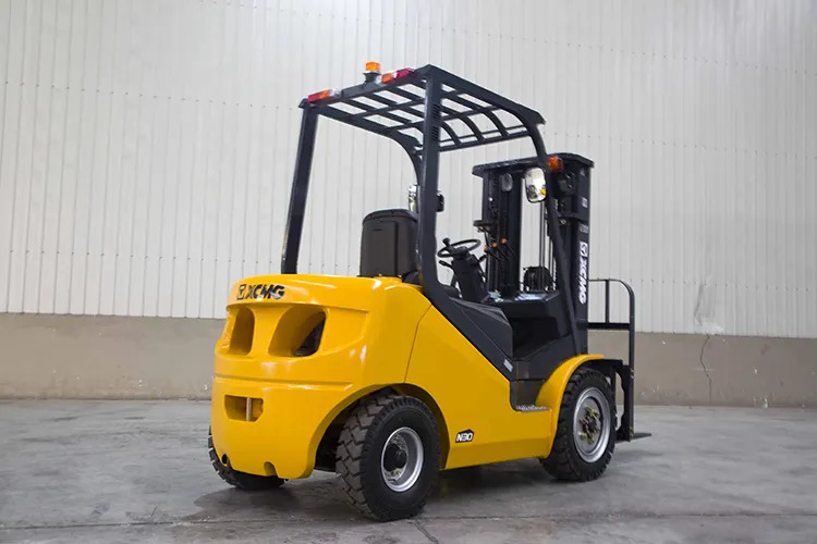 New Rough terrain forklift XCMG FD30T 3 ton hydraulic Fork Lift Truck Forklift With Attachments: picture 7