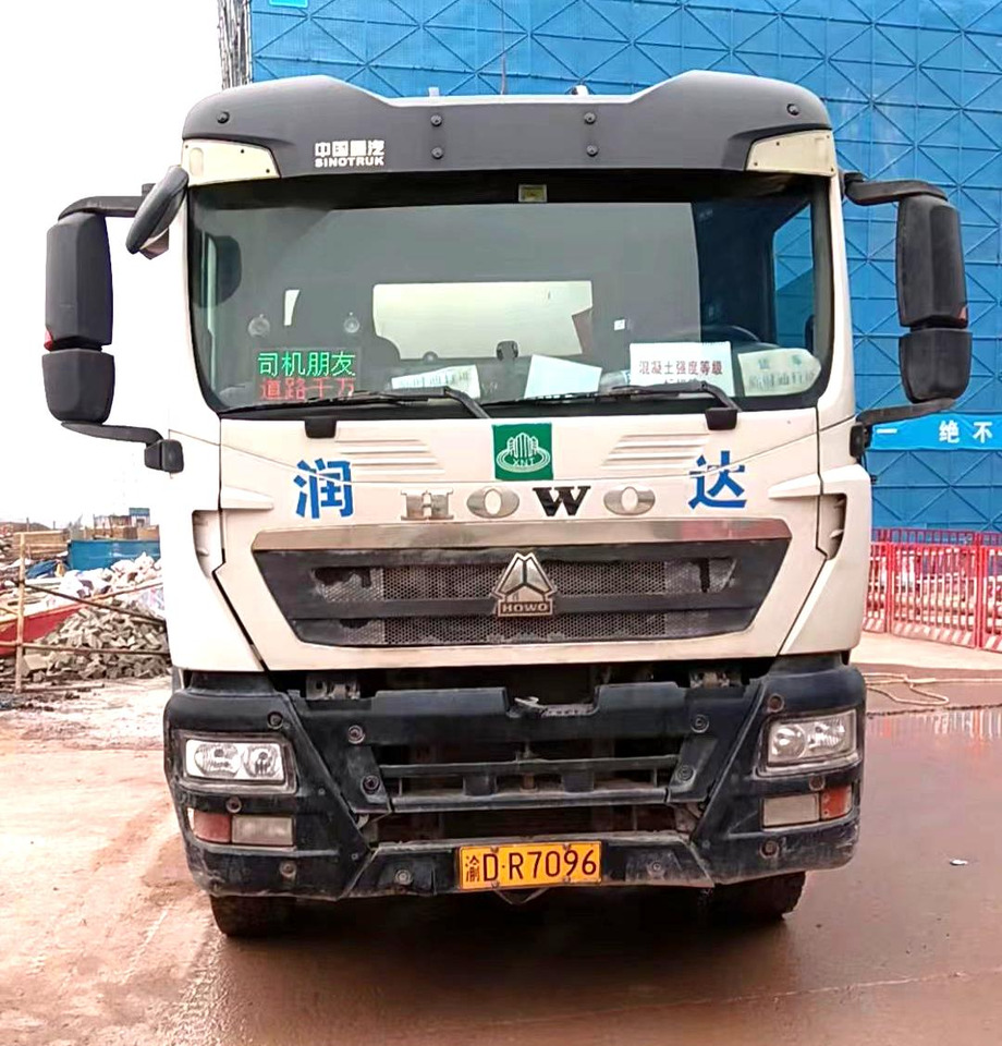 XCMG Official G4804B Second Hand Concrete Mixer Cement Truck 12m³ Cement Mixer Sale - Concrete mixer truck: picture 3 XCMG Official G4804B Second Hand Concrete Mixer Cement Truck 12m³ Cement Mixer Sale - Concrete mixer truck: picture 3