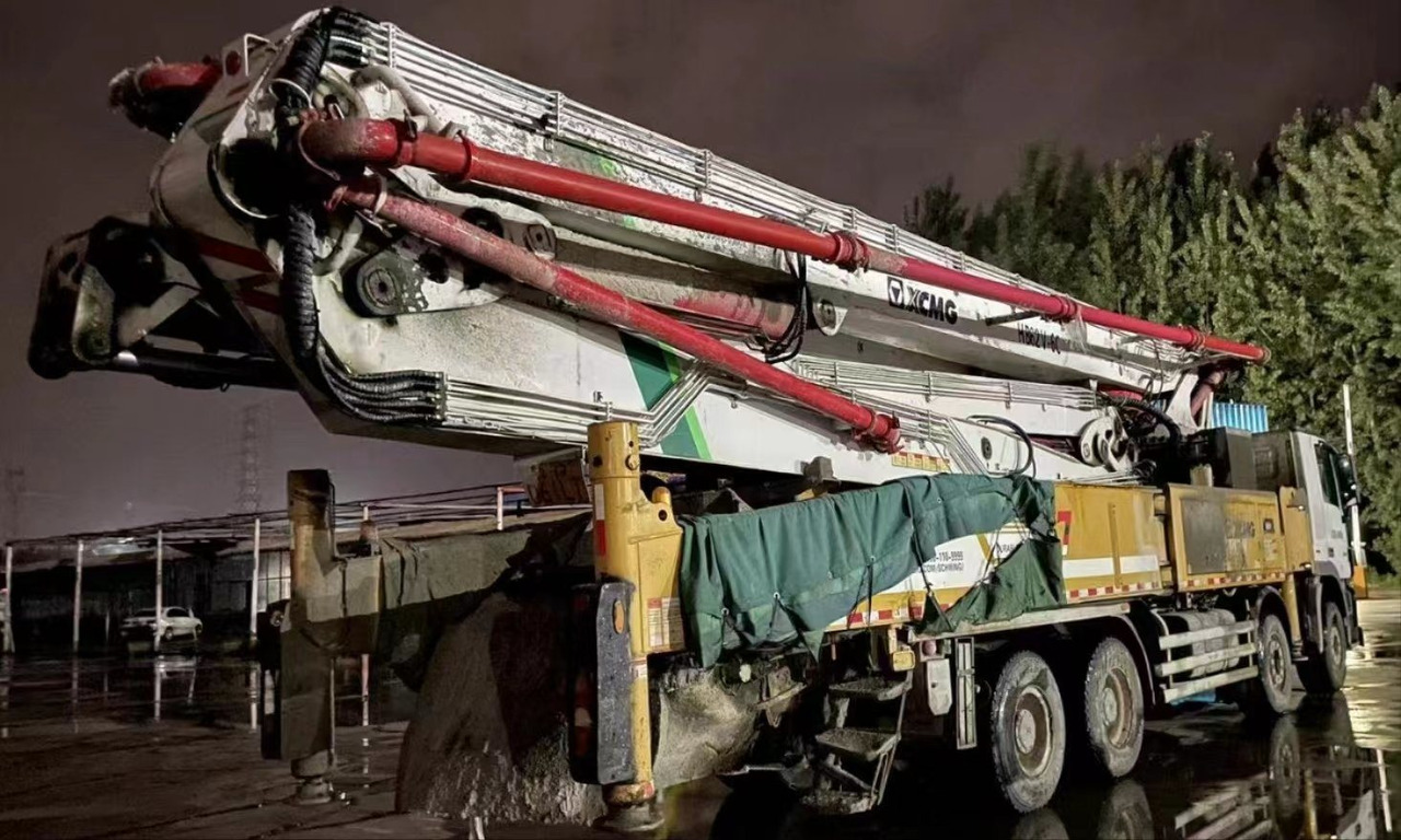 XCMG Official Hb58V Used 58m Mobile Concrete Pump Truck Second Hand 2019 - Concrete pump truck: picture 5 XCMG Official Hb58V Used 58m Mobile Concrete Pump Truck Second Hand 2019 - Concrete pump truck: picture 5