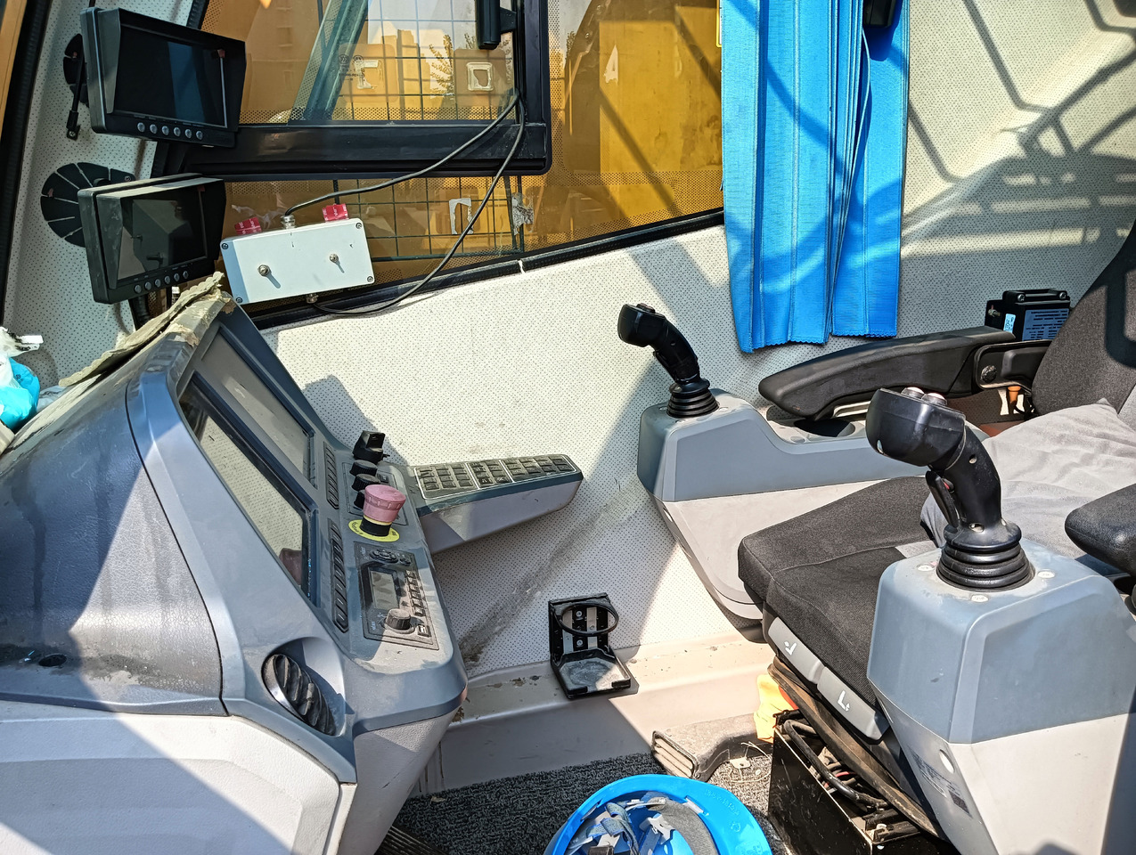 XCMG Official Second Hand 500 Ton Truck Crane XCA500 All Terrain Crane - All terrain crane: picture 5 XCMG Official Second Hand 500 Ton Truck Crane XCA500 All Terrain Crane - All terrain crane: picture 5