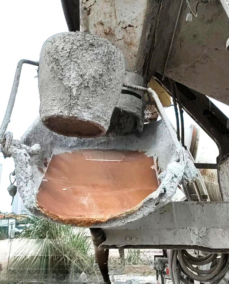 XCMG Official Second Hand Concrete Mixer Trucks G4804B Cheap Cement Mixers For Sale - Concrete mixer truck: picture 5 XCMG Official Second Hand Concrete Mixer Trucks G4804B Cheap Cement Mixers For Sale - Concrete mixer truck: picture 5