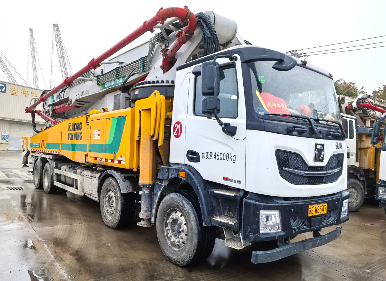 XCMG Official Second Hand Concrete Pump Machine HB65V 65m Concrete Boom Pump Truck Price List - Concrete pump truck: picture 3 XCMG Official Second Hand Concrete Pump Machine HB65V 65m Concrete Boom Pump Truck Price List - Concrete pump truck: picture 3