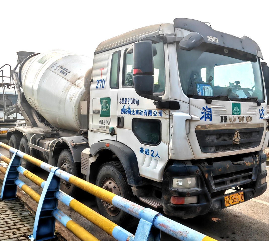 XCMG Official Second Hand G4804B Truck Mounted Concrete Mixer Truck 12m³ Cement Mixer Sale - Concrete mixer truck: picture 3 XCMG Official Second Hand G4804B Truck Mounted Concrete Mixer Truck 12m³ Cement Mixer Sale - Concrete mixer truck: picture 3