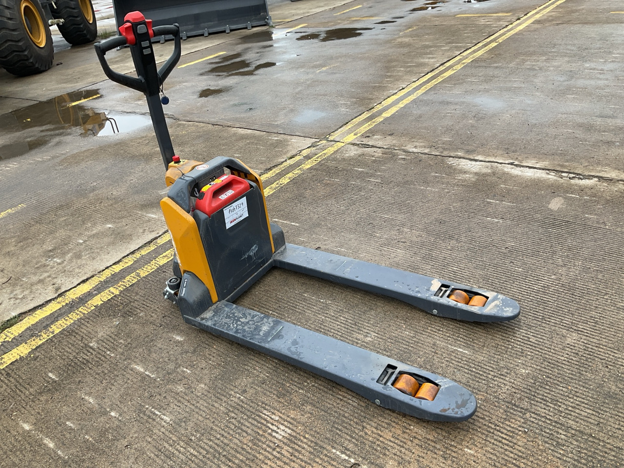 XCMG XCC-LW20 2ton mini hand Electric Pallet Forklift Truck for sale - Pallet truck: picture 5 XCMG XCC-LW20 2ton mini hand Electric Pallet Forklift Truck for sale - Pallet truck: picture 5