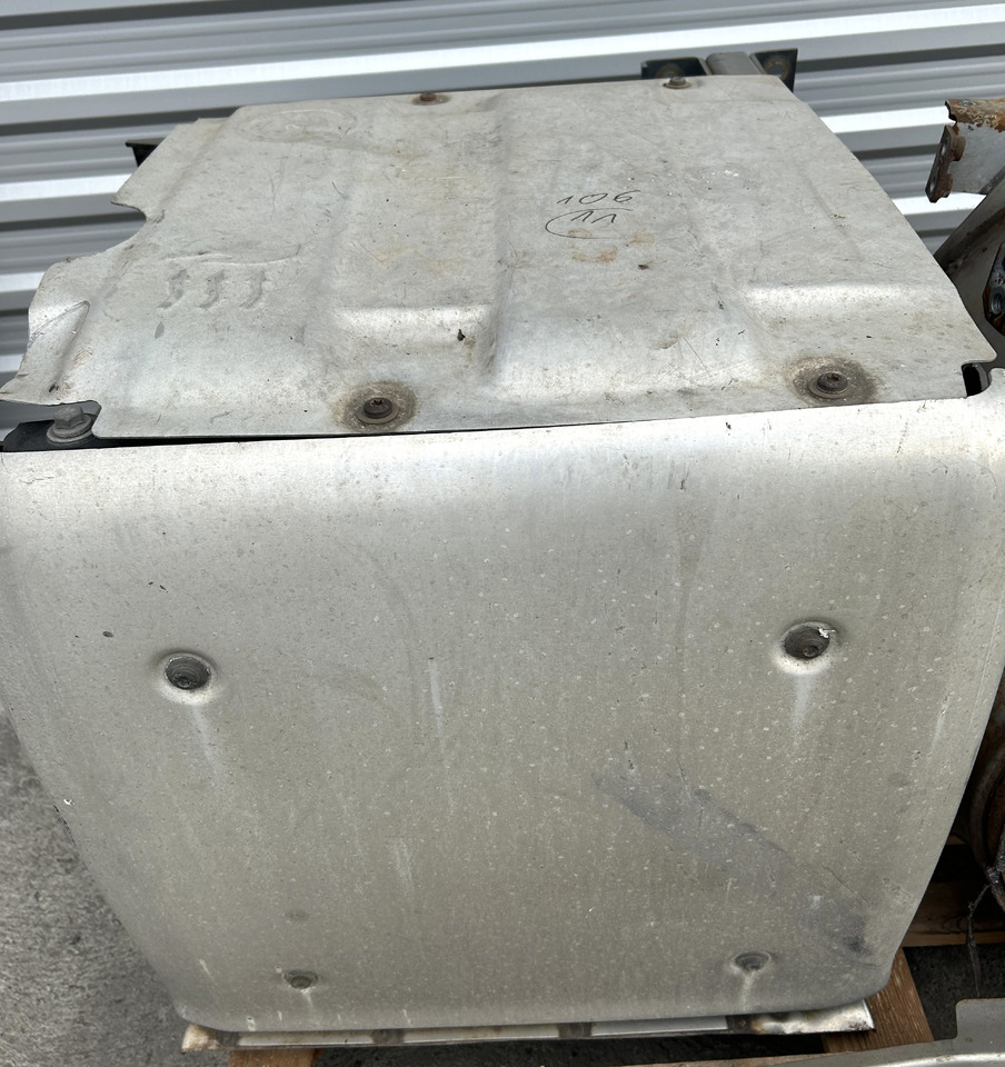 DAF CATALYTIC CONVERTER FOR DAF XF 106 BDF - Catalytic converter: picture 5 DAF CATALYTIC CONVERTER FOR DAF XF 106 BDF - Catalytic converter: picture 5