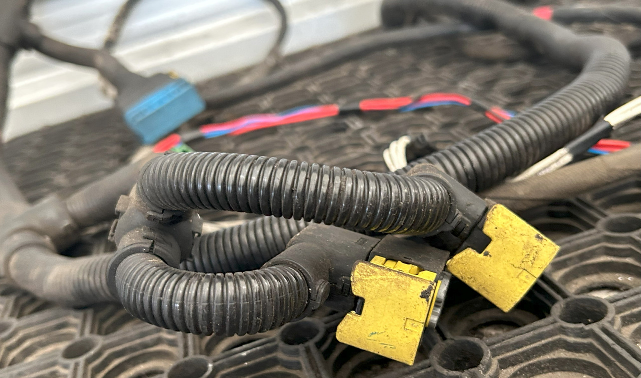 DAF CF EURO 6 CATALYTIC CONVERTER WIRING HARNESS - Muffler/ Exhaust system: picture 5 DAF CF EURO 6 CATALYTIC CONVERTER WIRING HARNESS - Muffler/ Exhaust system: picture 5