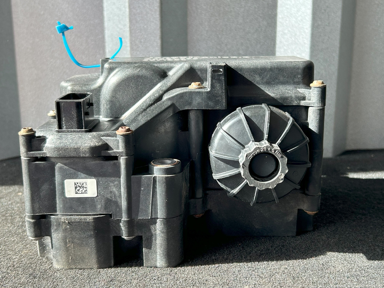 DAF CF EURO 6 DENOXTRONIX 2.2 ADBLUE PUMP - Muffler/ Exhaust system for Truck: picture 5 DAF CF EURO 6 DENOXTRONIX 2.2 ADBLUE PUMP - Muffler/ Exhaust system for Truck: picture 5