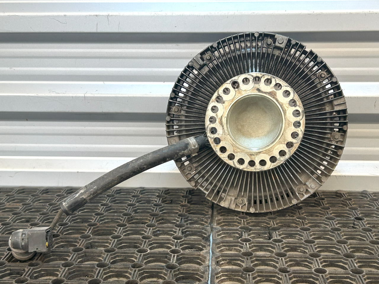 DAF VISCOTIC CLUTCH VISCO DAF XF 106 460 - Fan: picture 2 DAF VISCOTIC CLUTCH VISCO DAF XF 106 460 - Fan: picture 2