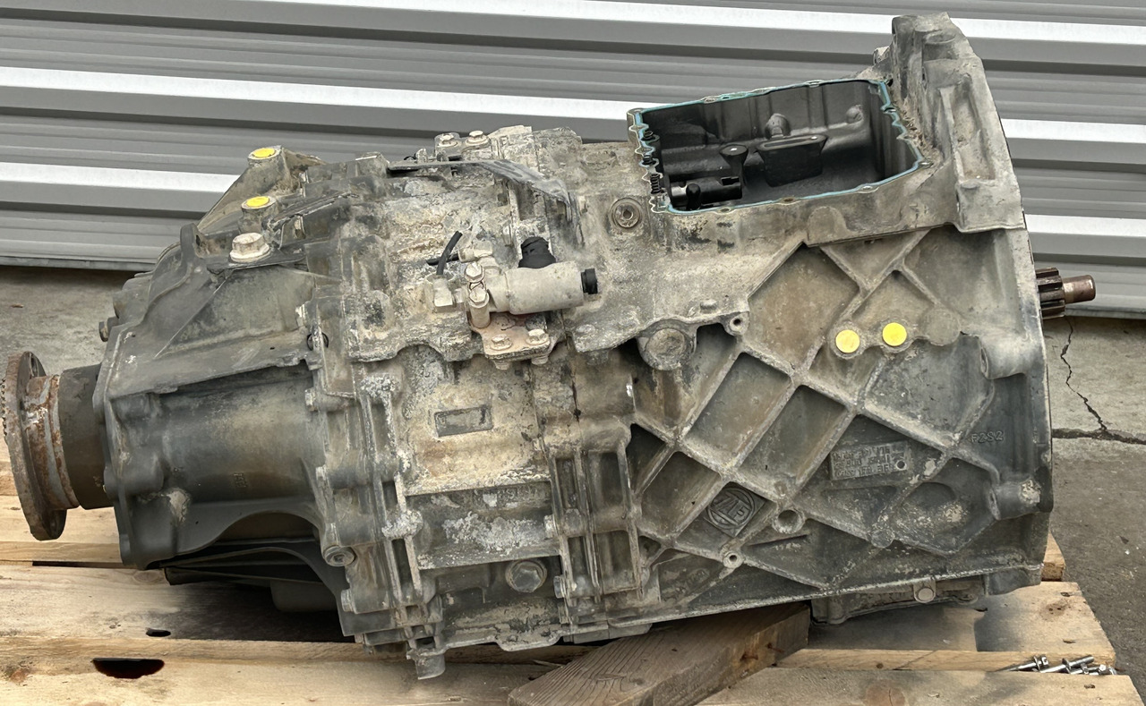 DAF ZF 12AS 2130TD 1912113 DAF XF 106 truck - Gearbox for Truck: picture 1 DAF ZF 12AS 2130TD 1912113 DAF XF 106 truck - Gearbox for Truck: picture 1