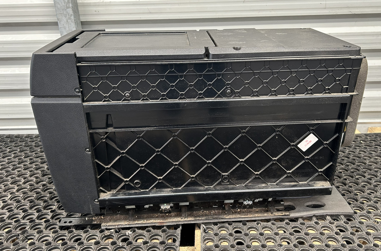 MERCEDES ACTROS MP4 REFRIGERATOR - Universal part: picture 2 MERCEDES ACTROS MP4 REFRIGERATOR - Universal part: picture 2