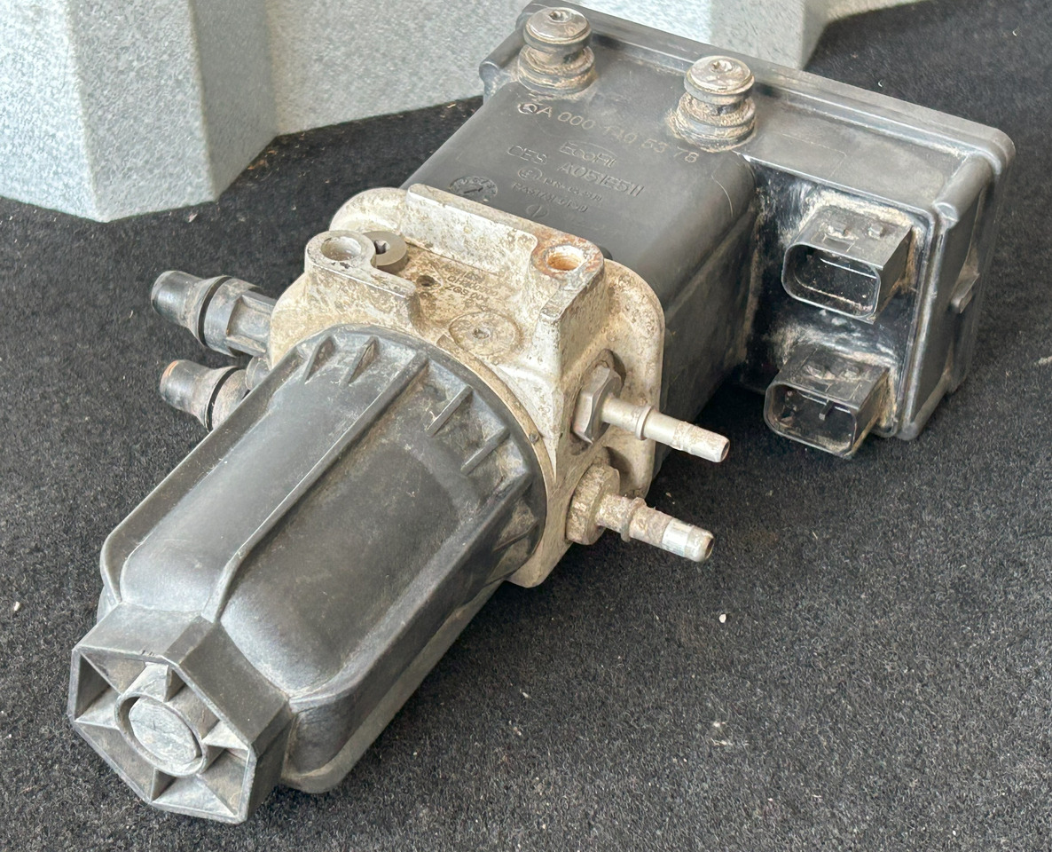 MERCEDES-BENZ ACTROS MP4 ADBLUE PUMP - Muffler/ Exhaust system for Truck: picture 5 MERCEDES-BENZ ACTROS MP4 ADBLUE PUMP - Muffler/ Exhaust system for Truck: picture 5