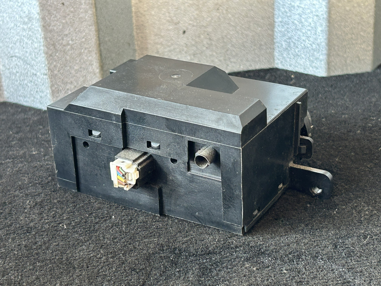 MERCEDES-BENZ ACTROS MP4 START/STOP IGNITION SWITCH - Dashboard for Truck: picture 4 MERCEDES-BENZ ACTROS MP4 START/STOP IGNITION SWITCH - Dashboard for Truck: picture 4