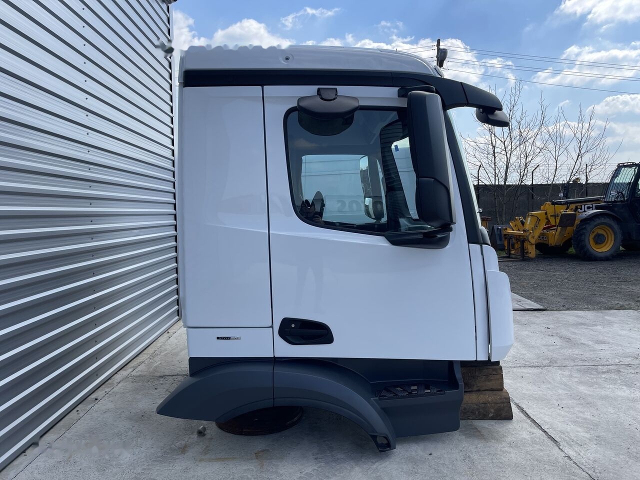 Mercedes-Benz Actros MP4 for Mercedes-Benz ACTROS ANTOS AXOR - Cab: picture 3 Mercedes-Benz Actros MP4 for Mercedes-Benz ACTROS ANTOS AXOR - Cab: picture 3