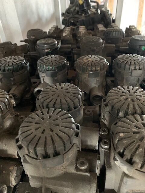 WABCO 1867002   DAF XF 106 truck - Brake valve for Truck: picture 5 WABCO 1867002   DAF XF 106 truck - Brake valve for Truck: picture 5